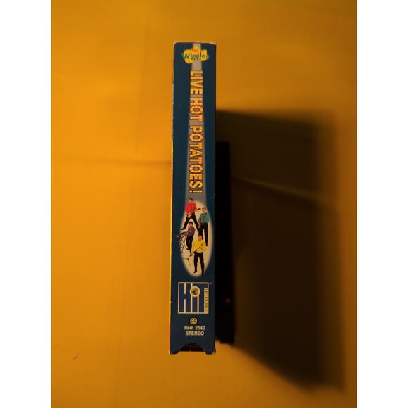 The Wiggles LIVE Hot Potatoes! VHS Tape HIT Entertainment 2004 - Picture 4 of 9